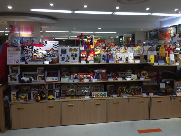 tobu3.JPG 東武百貨店のボーネルンド