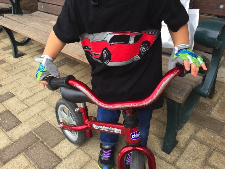 口コミ]Amazonで買った「HANDCREW」の子供用サイクリンググローブをレビュー！