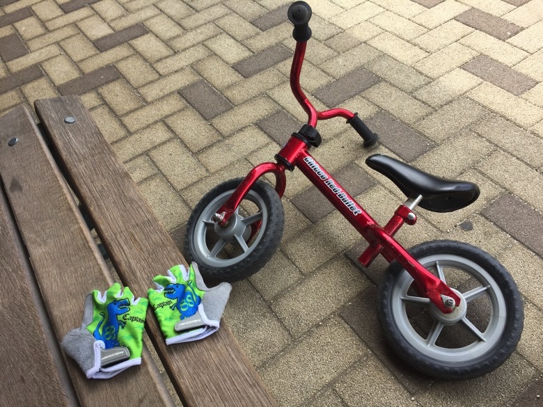 口コミ]Amazonで買った「HANDCREW」の子供用サイクリンググローブをレビュー！