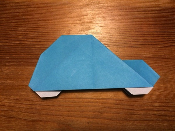 折り紙の車