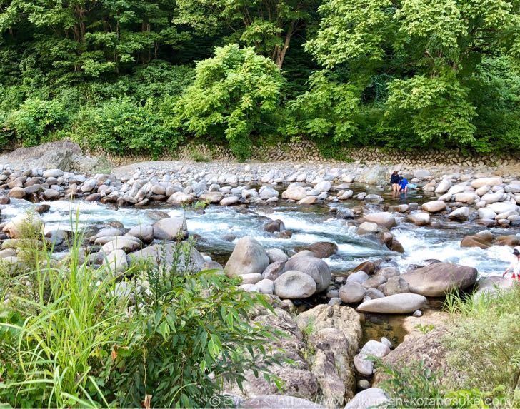 越後湯沢の鱒どまりで子供と川遊び！遊ぶときに用意しておく2つの必須アイテムはこれ！