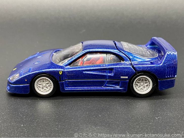 トミカプレミアム　F40 発売記念仕様